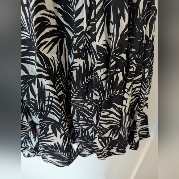 H&M Fit & Flare Dress with liner, tropical palm tree leaf print, summer casual - Picture 4 of 7